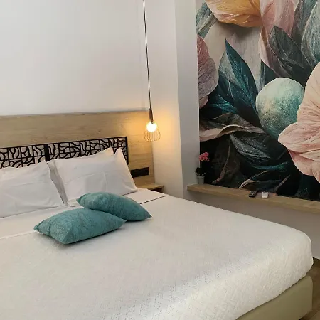 Experience Maisonette B *